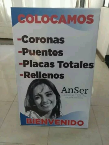 Ejemplo de Diseño y Fabricación de lona , montada sobre caballete de madera plegable.